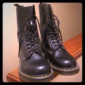 Dr Martens 1490
